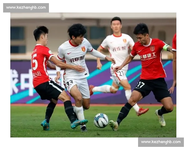 徐正源钦定韩鹏飞为防线核心；伤病潮加剧蓉城保级压力