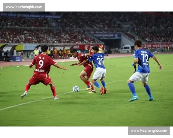 乔宇 94 分钟兜射绝杀！徐州 1-0 镇江，3 万球迷见证主场奇迹