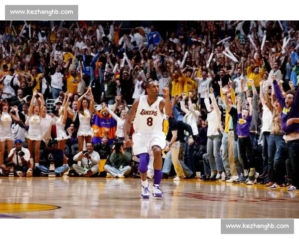 镜头里的青涩传奇：湖人摄影师定格科比新秀季的天足印记
